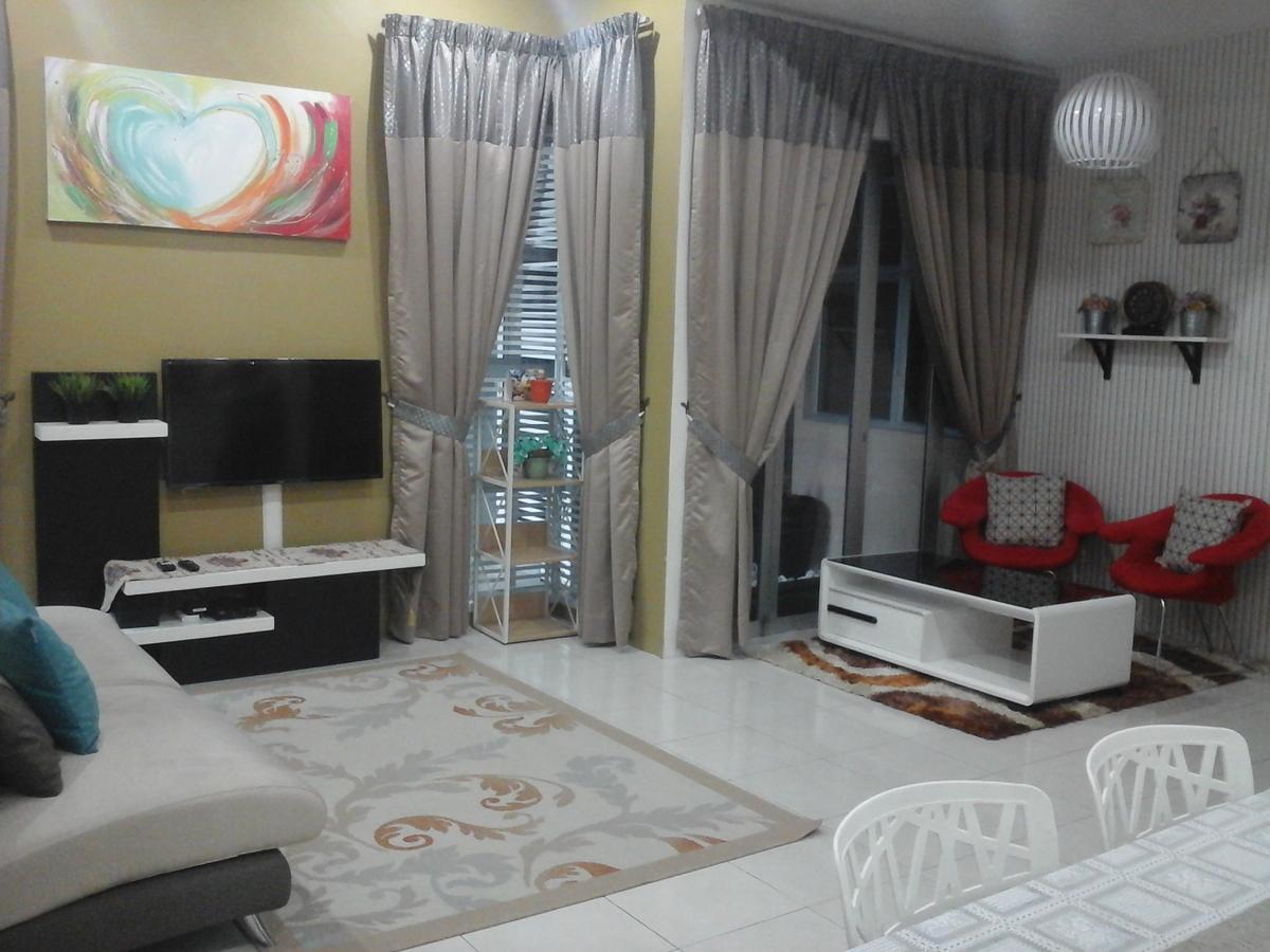 Miker Homestay Seri Iskandar Ngoại thất bức ảnh